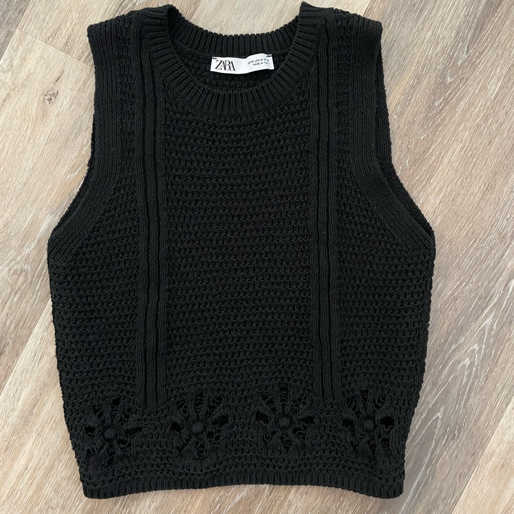 Zara knit tank with floral cutout details